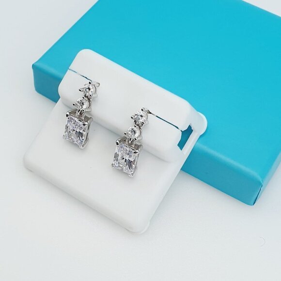 "925 Sterling Silver CZ Beautiful Earrings for Women, 1USPAR4255 - Picture 10 of 11